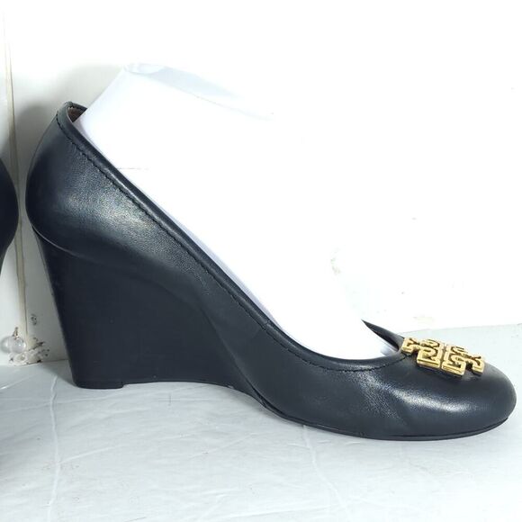 Tory Burch Women’s Melinda US 8M Black Leather Logo Slip On Wedge Pumps Shoes - Picture 5 of 16